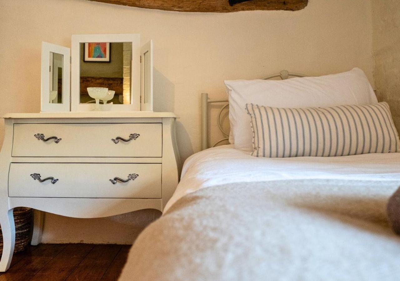 Clifford Chambers - Cosy 2 Bedroom Cottage! Shottery Eksteriør bilde